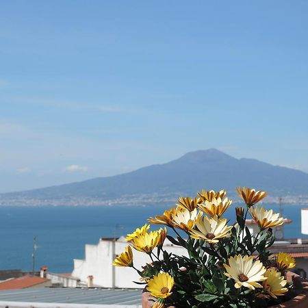 Bed and Breakfast La Casa Nel Cortile Vico Equense Exterior foto