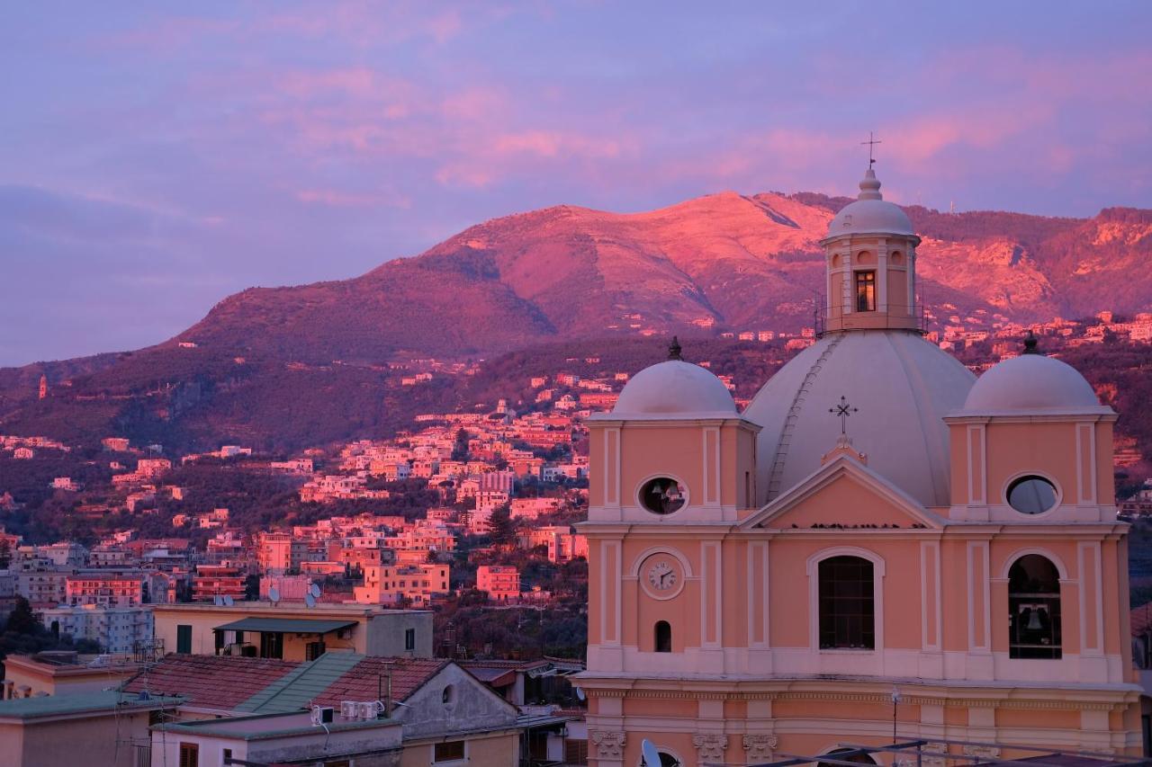 Bed and Breakfast La Casa Nel Cortile Vico Equense Exterior foto