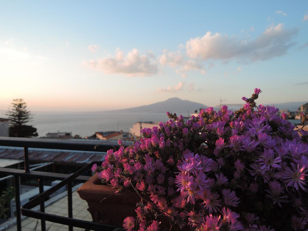 Bed and Breakfast La Casa Nel Cortile Vico Equense Exterior foto
