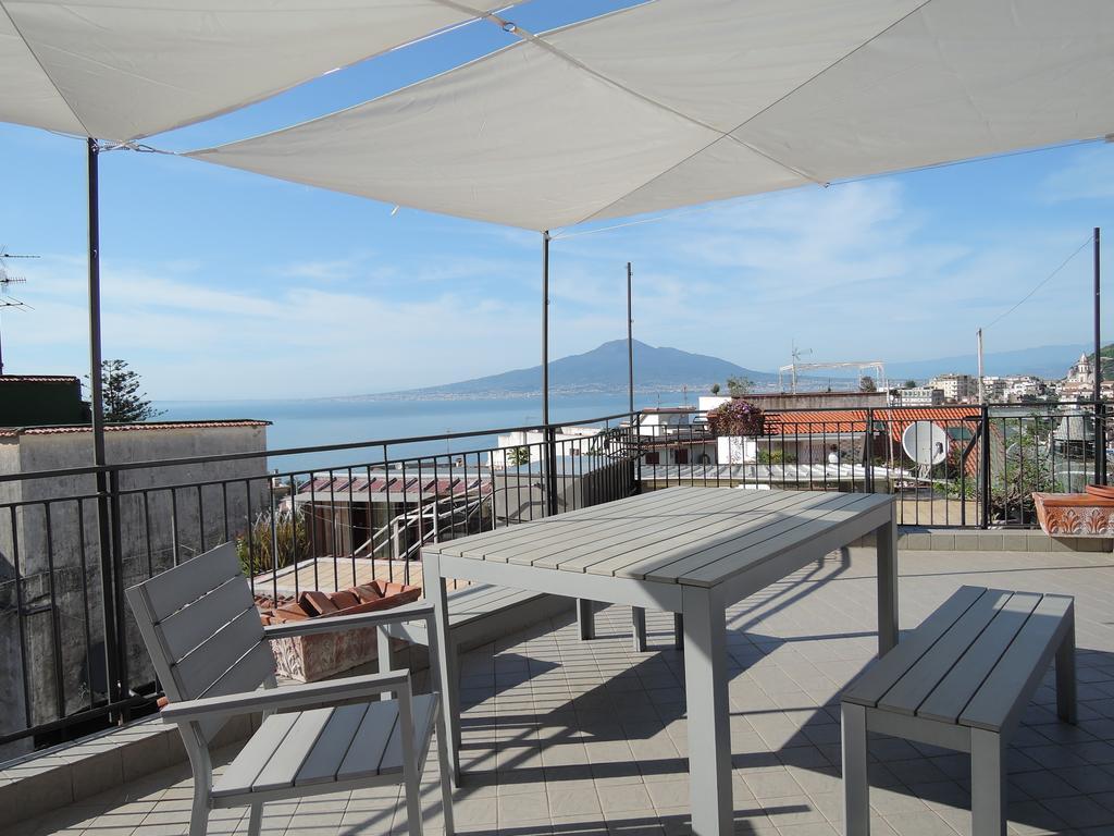 Bed and Breakfast La Casa Nel Cortile Vico Equense Exterior foto